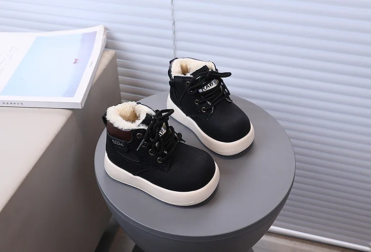 2026 Herbst Winter Kinderstiefel Warme Plüschstiefel für Jungen und Mädchen, Modische Kinder-Freizeitschuhe, Stiefel für Kinder Größe 21-30 – Detail 23