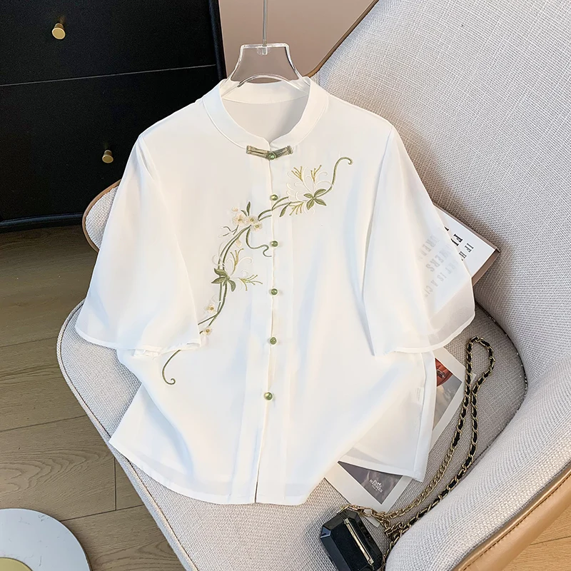 Retro Chinese Style Shirt with Flared Sleeves And Stand Collar Heavy Embroidery Hanfu Classical Top for Women