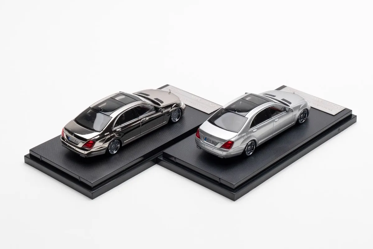 Diecast 1/64 Scale Toyota Benz S-Class S600L Alloy Car Model Mercedes Benz Model Car Toys for Boys Gift Collectible Ornament