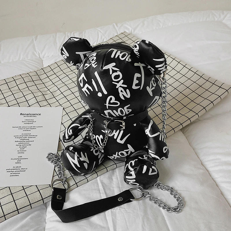 Urocze torebki crossbody z kreskówkami dla kobiet 2026 Nowe graffiti Hip Hop Torba na ramię Damska skórzana modna torba z miękką pluszową misieczką