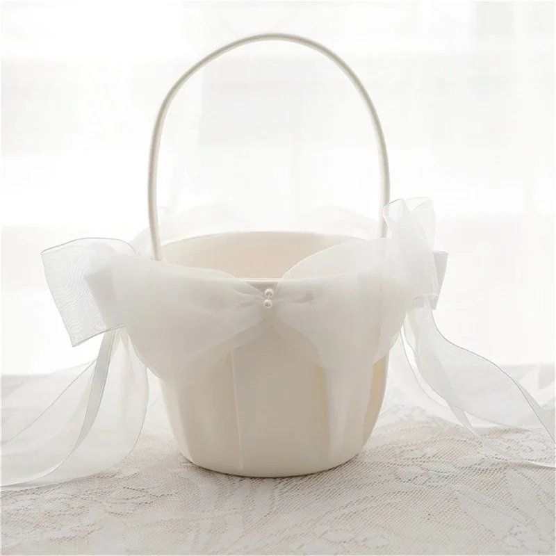 Wedding Baskets White Portable Flower Girl Basket Bow-knot Lace With Pearl Decoration Elegant Basket Party Decorations