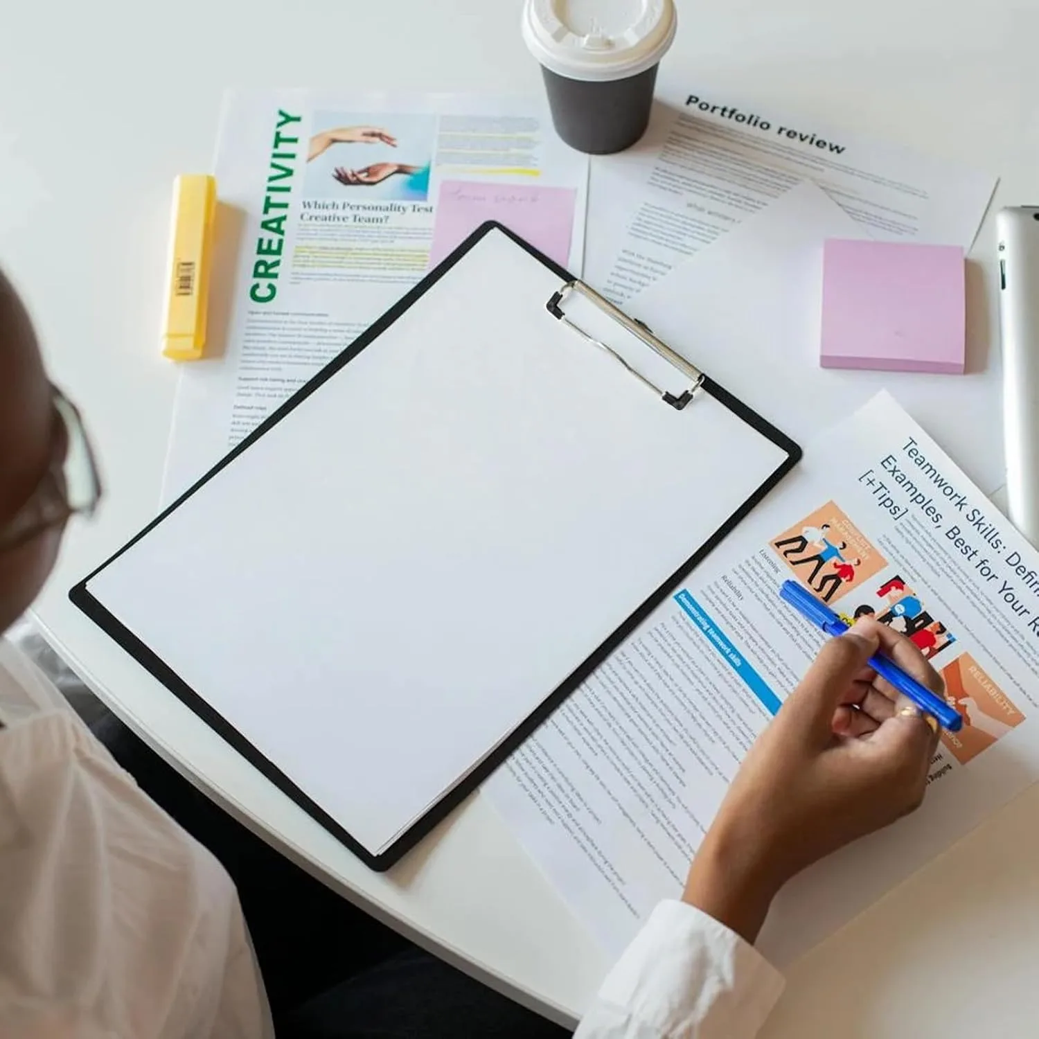 

2pcs A4 Clipboard with Binder & Metal Clip - Heavy-Duty Writing Board, Large A4 Size for Notes, Forms, Files,Drawings,for Office