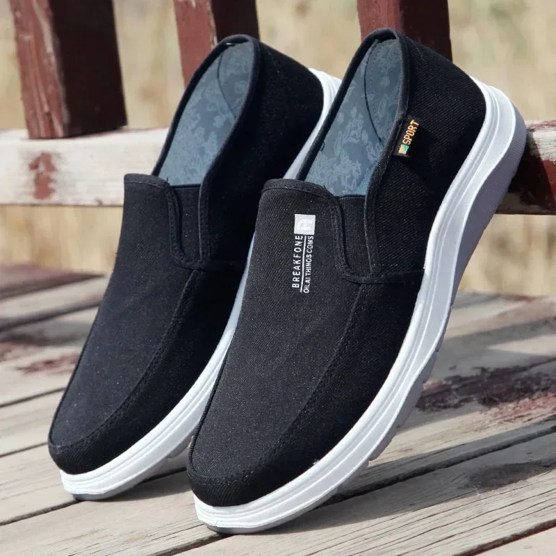 

2024 Spring and Autumn New Men's Old Beijing Cloth Shoes Lazy Step on Flat Shoes Soft soled Comfortable Casual Shoes