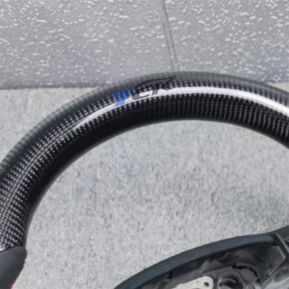 Volant riscaldanti personalizzati in pelle nera in fibra di carbonio adatti per parti automobilistiche Ford F150 Raptor 2015 2016 2017