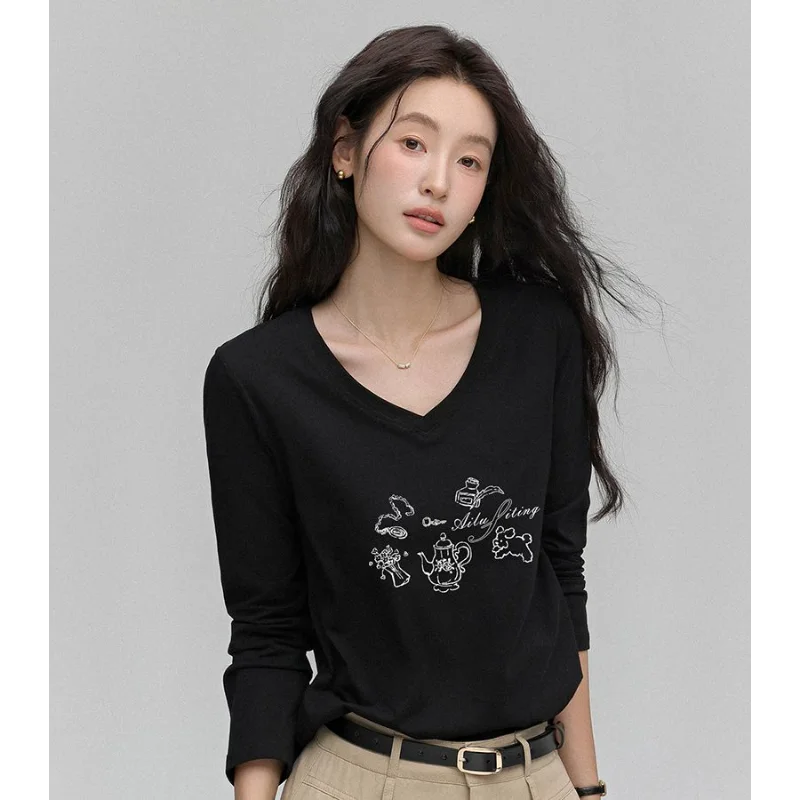 

V-neck Printed Long-sleeved T-shirt for Women 2025 Autumn New Pullover Top Versatile for Age Reduction and Leisure