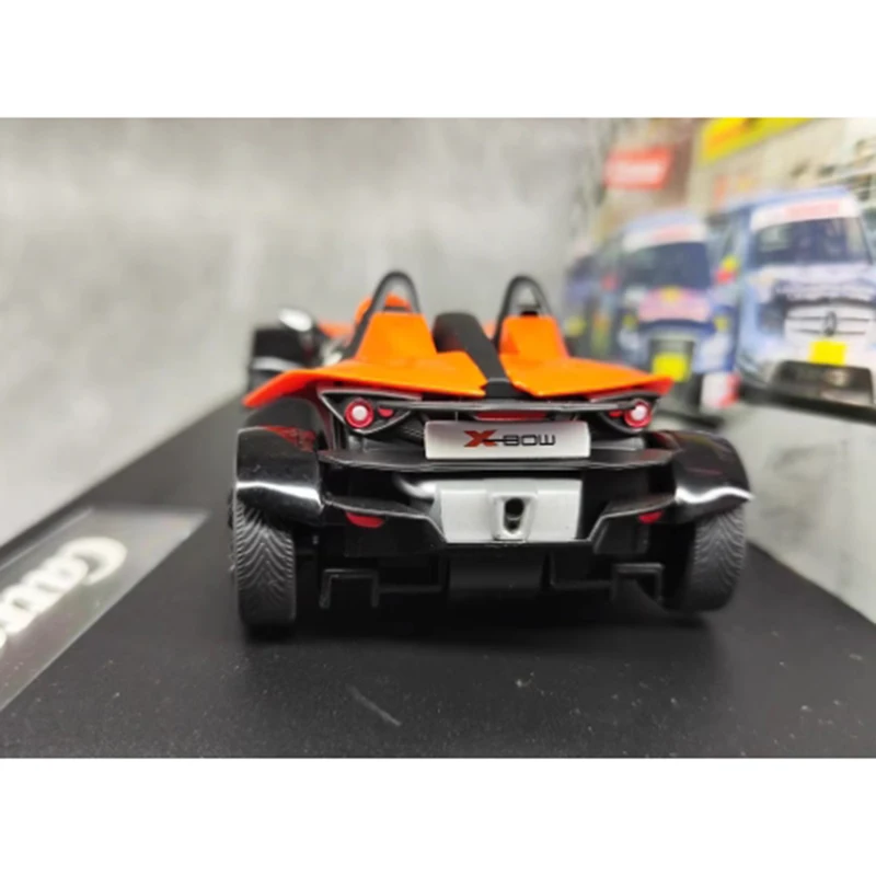 دييكاست 1:32 مقياس المسار سباق السيارات البرتقال سبيكة سيارة نموذج الكبار جمع ثابت عرض لعبة مركبة هدية عيد