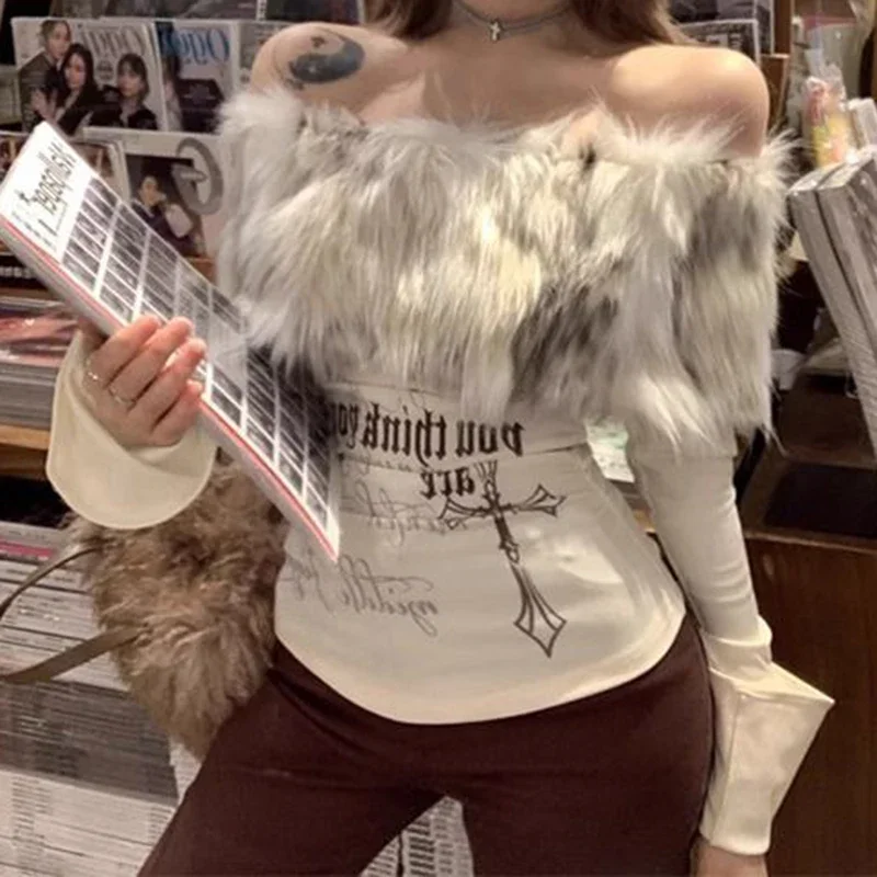Off-the-shoulder bottoming shirt T-shirt women\'s autumn and winter design sense printing fashion word collar long-sleeved shirt