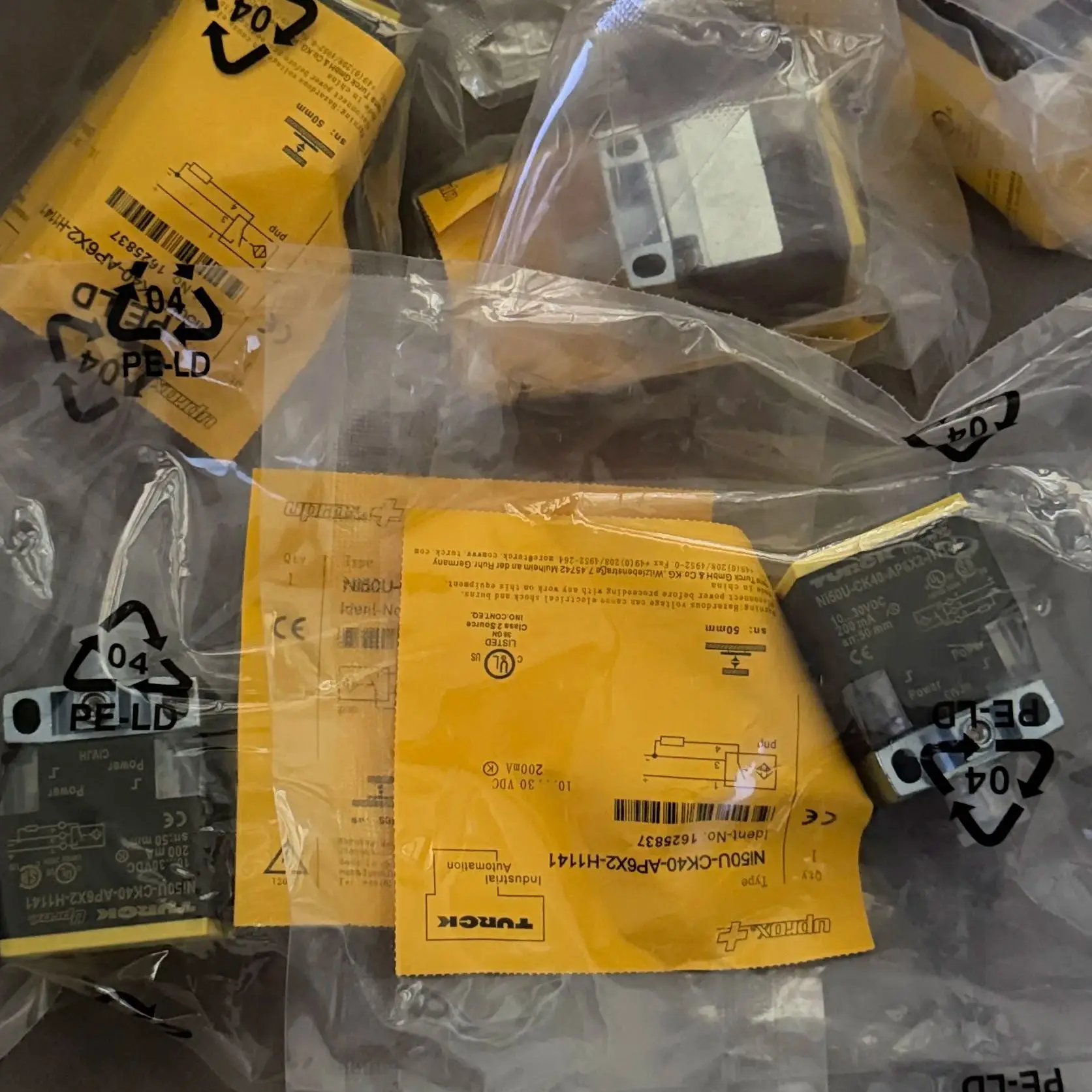 

NI50U-CK40-AP6X2-H1141 NI50U-CK40-AN6X2-H1141 Датчик приближения Turck, новый, высокое качество