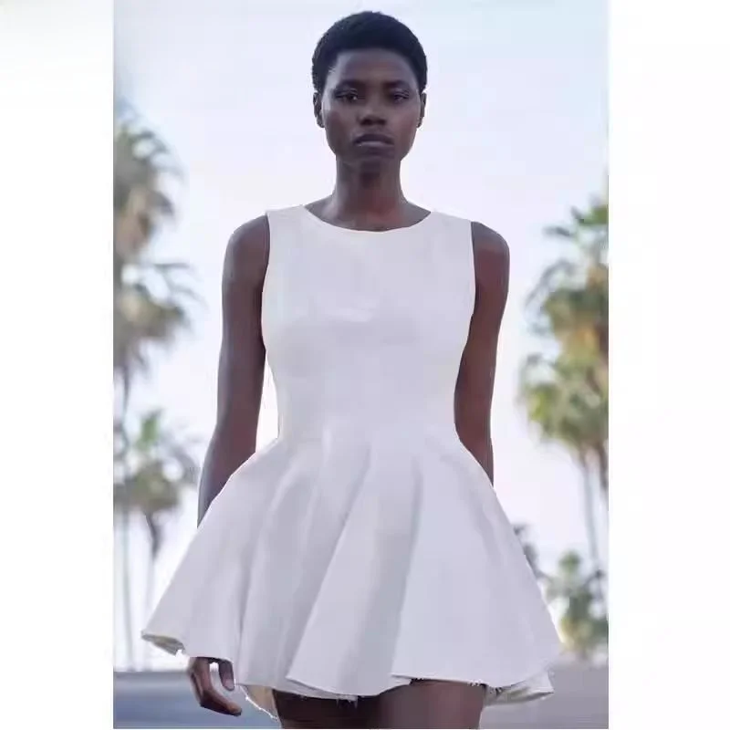 صيف 2024 فستان نسائي جديد أبيض قصير منتفخ للتزلج على الجليد مكشكش برقبة دائرية وأكمام قصيرة نمط التنقل 526049 25
