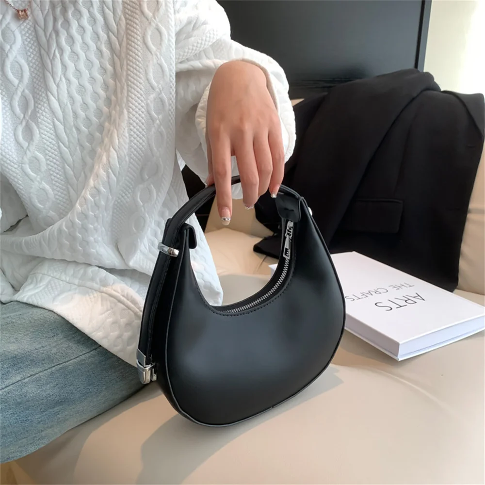 Large Capacity Underarm Bag for Women Fashion Shoulder Bag Simple Commuter Handbag