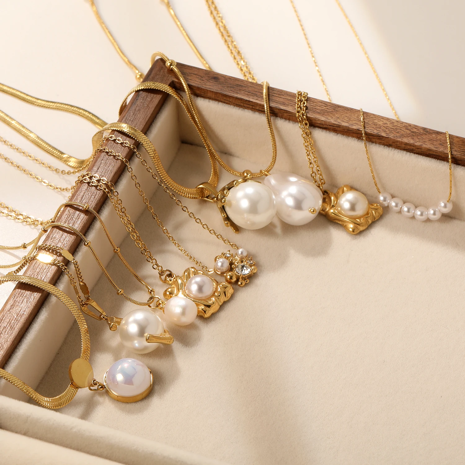 ASONSTEEL Simple White Imitation Pearl Pendant Necklace Gold Plated For Women Girl Stainless Steel Chain Jewelry Gifts Choker