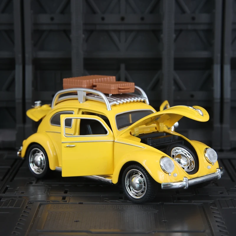 1:32 أبواب نموذج سيارة فولكس فاجن بيتل سبيكة على كلا الجانبين يمكن فتحها، ويمكن فتح غطاء المحرك الأمامي وباب صندوق السيارة