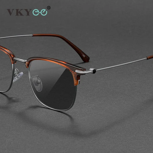 Imagen 2 del producto VKYEE, nuevos modelos de moda, montura de diseño ovalado, gafas simples antiluz azul, gafas fotocromáticas graduadas personalizables
