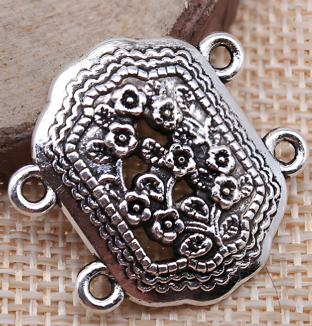 

10pcs 27*28mm Alloy matel tibetan silver 4holes vintage connector HW2529