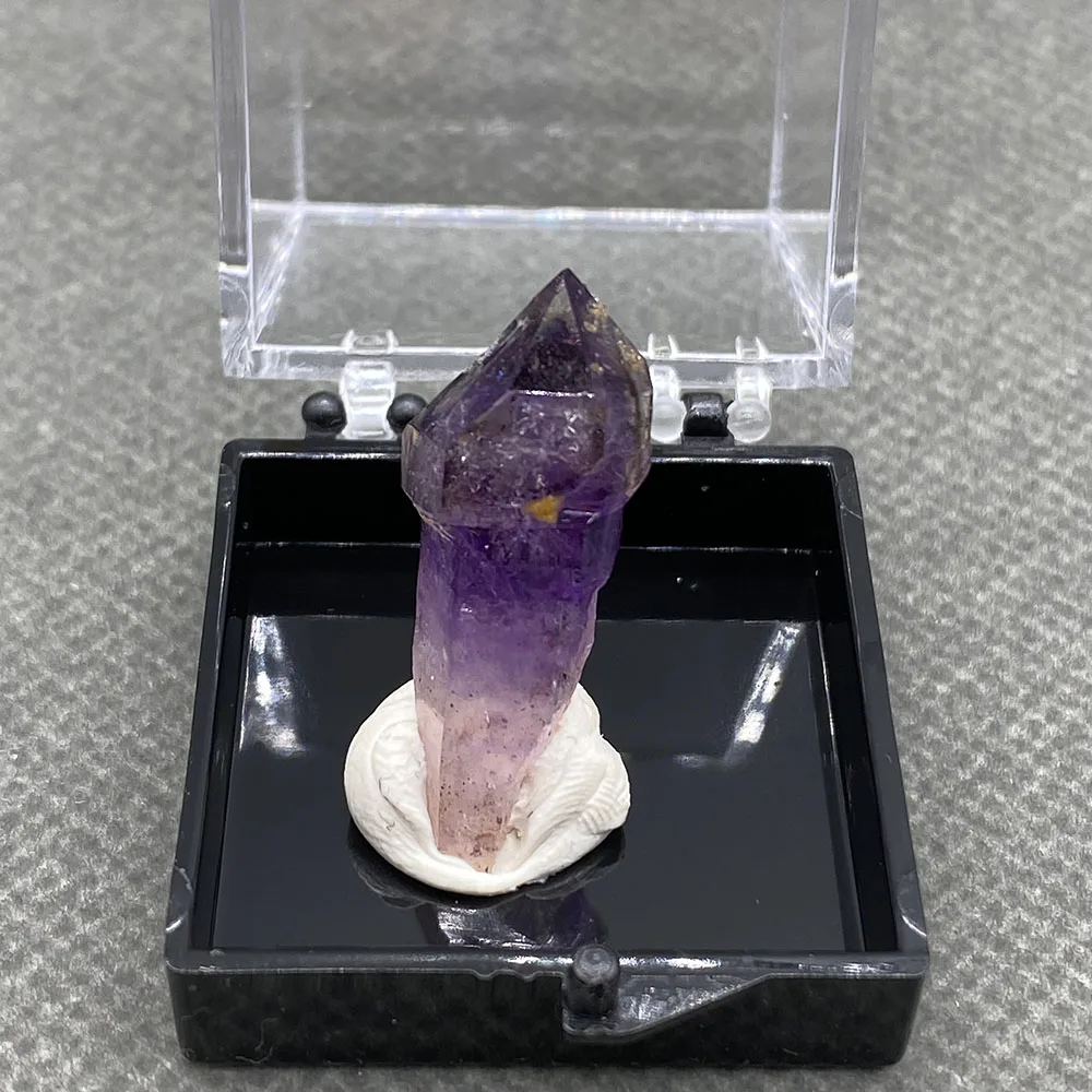 100% Natural Namibian Phantom Amethyst Rough Quartz Mineral Healing Crystal +Box size;35*35*35*mm