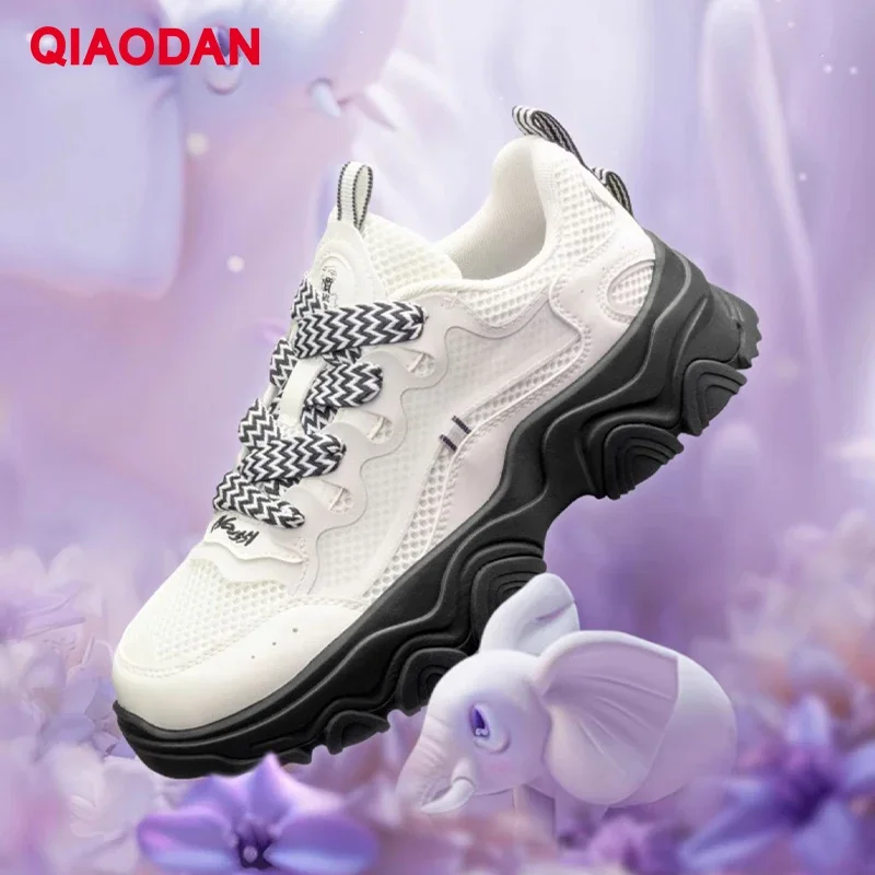 

QIAODAN Casual Walking Shoes for Women 2024 Autumn New Mesh Breathable White Thick Sole Heighten Contrasting Shoes XM36240385F