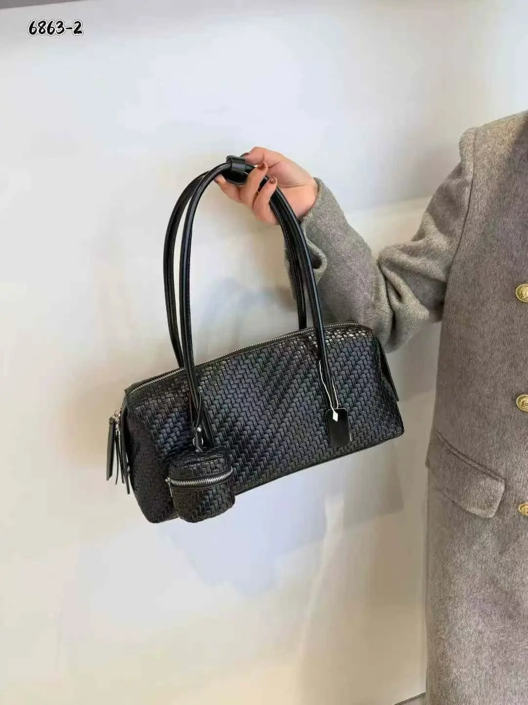Handwoven Fashionable Versatile Bowling Bag Pure Color High-End Feeling Boston Soft Leather Single Shoulder Underarm Bag