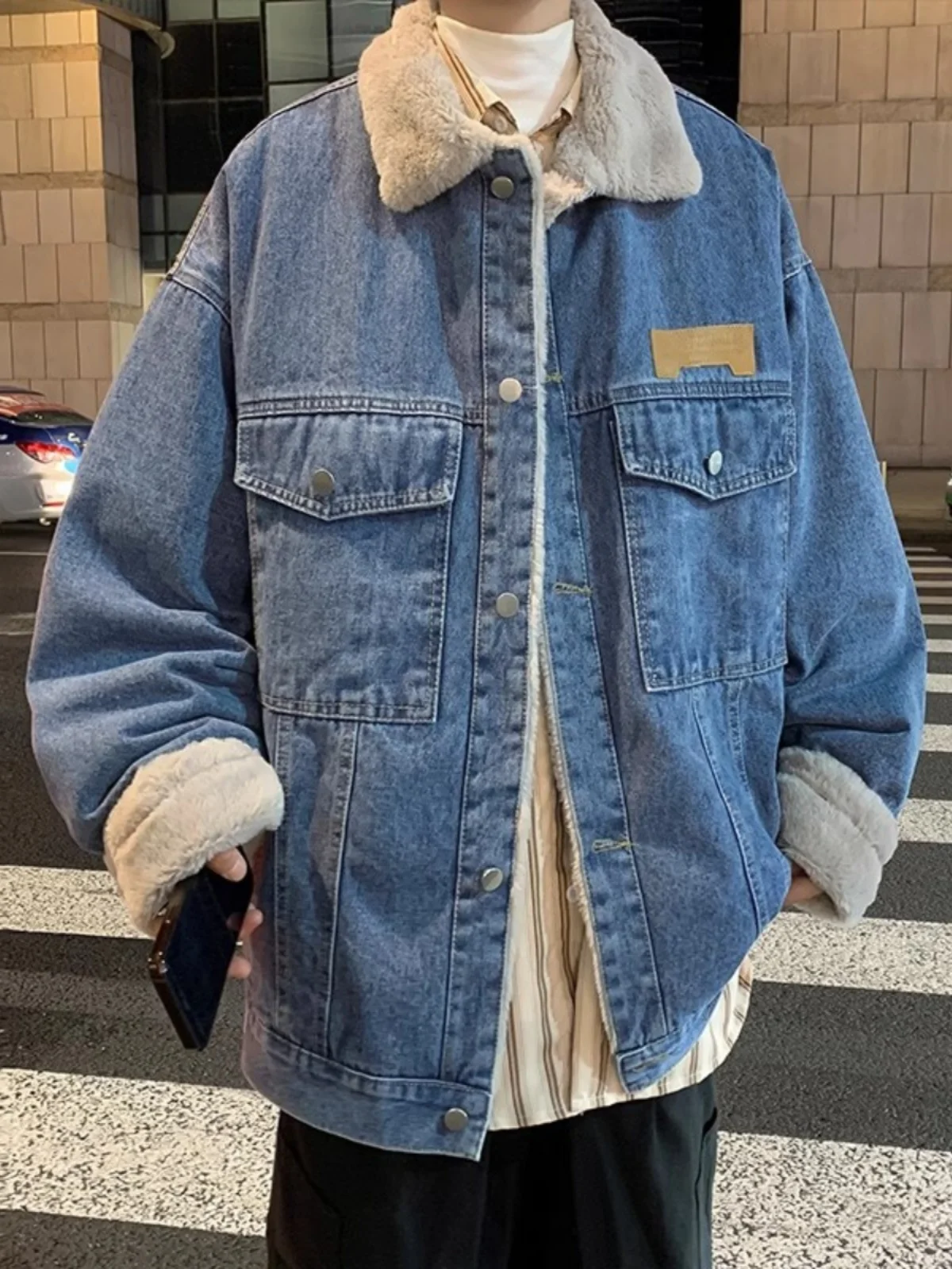 

Thiened Fce Lined Denim Cotton Jaet for Men Winter Loose Fit Lamb Fur Cotton Coat Trendy Retro Japanese Sle Coat