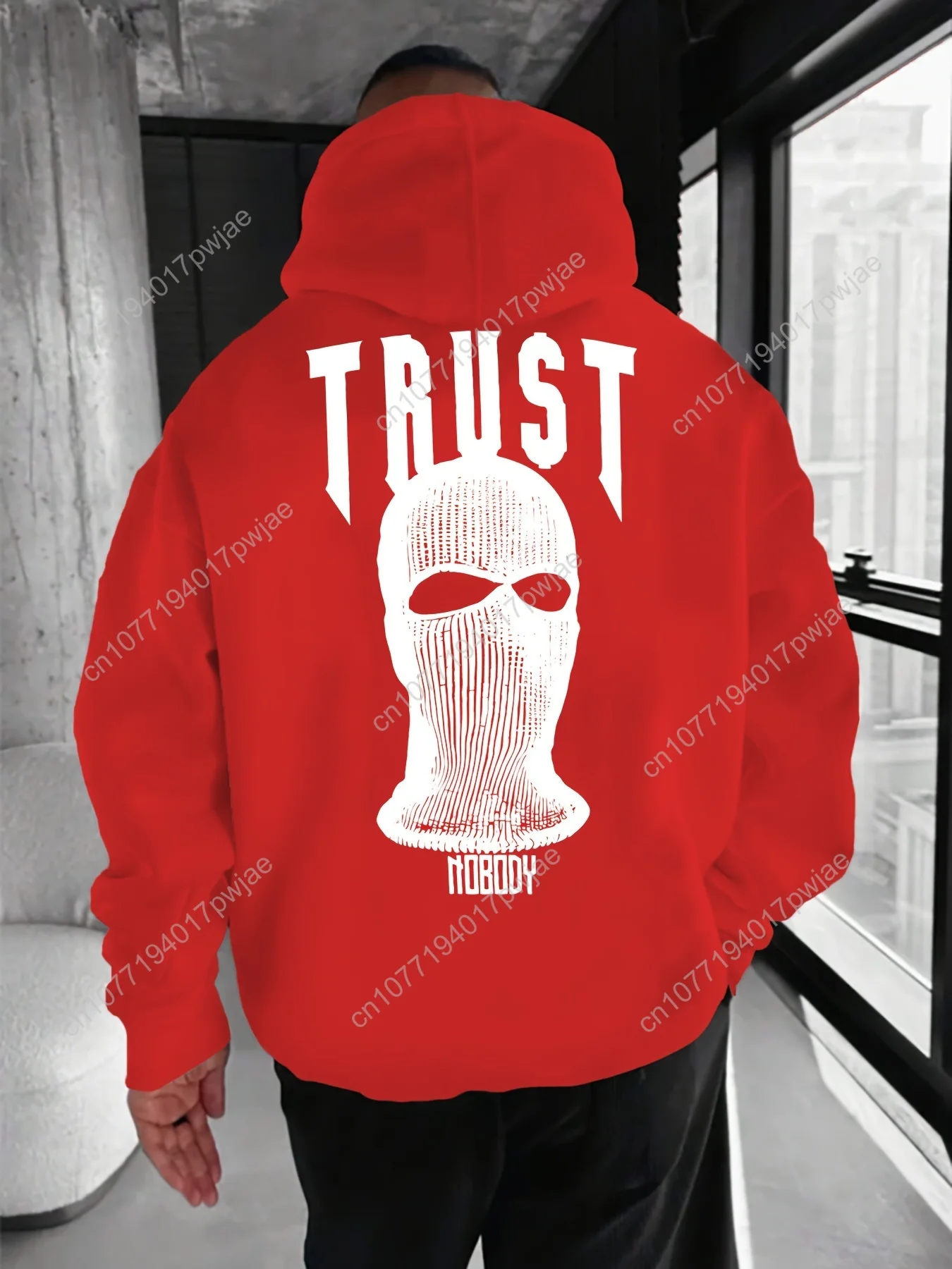 Lässiger Herren-Kapuzenpullover mit Grafikdruck – TRUST NOBODY Text- und Sturmhauben-Design, locker sitzender Pullover, maschinenwaschbarer Frühlings-/Herbststil