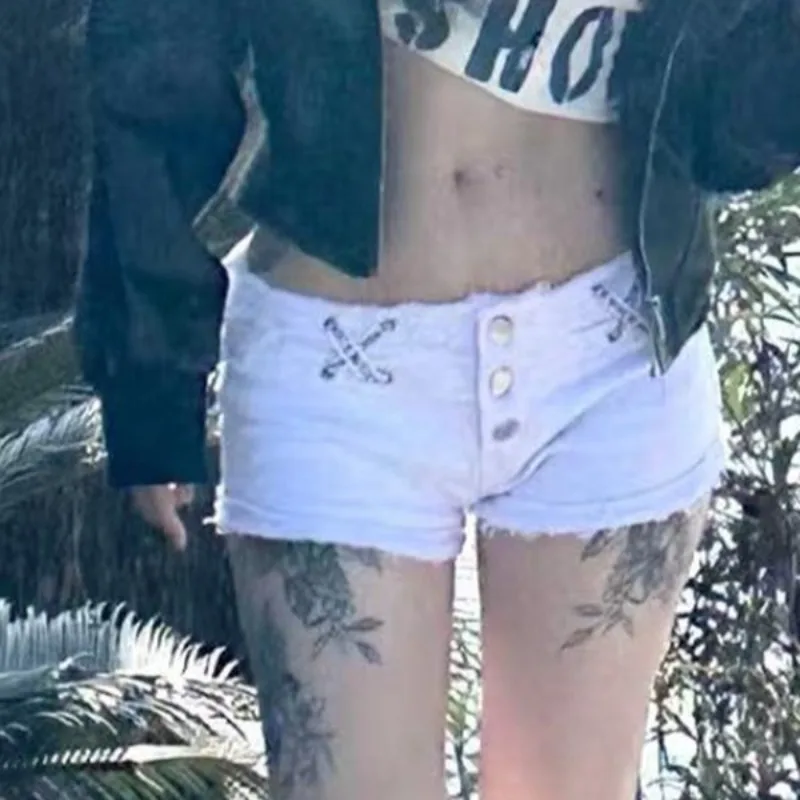Spice Girl Nightclub Rough Edge Low Waist Jeans Shorts Women's New Sexy Hip-wrapped Super Short Hot Pants
