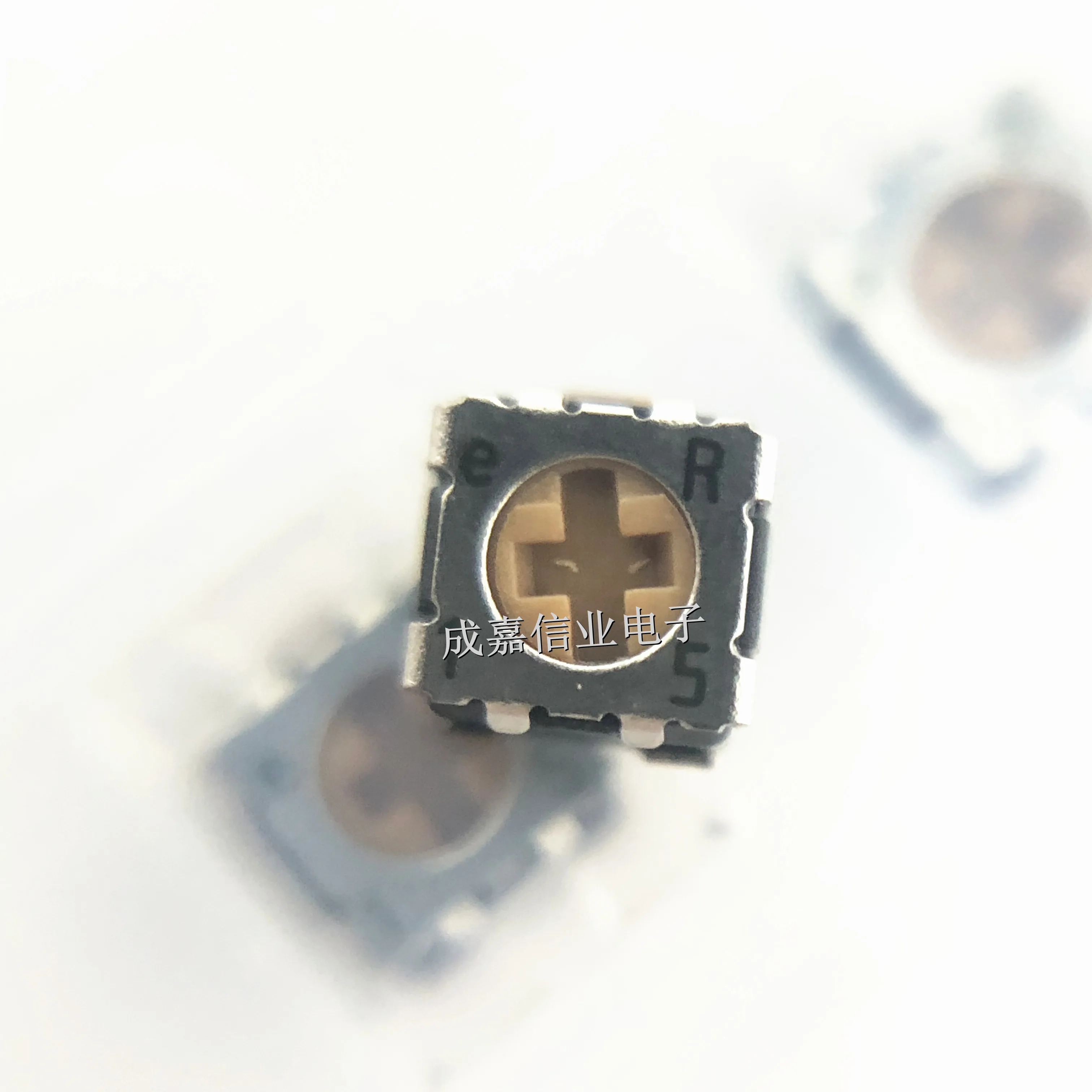 10pcs/Lot ST-32ETA100K 3X3 Trimmer Resistors - SMD 100kOhms 20%