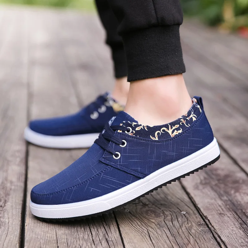 2024 New Canvas Shoes for Men Classic Breathable Men Casual Shoes Outdoor Anti Slip Flat Sneakers Fashion Light Men Tenis Shoes