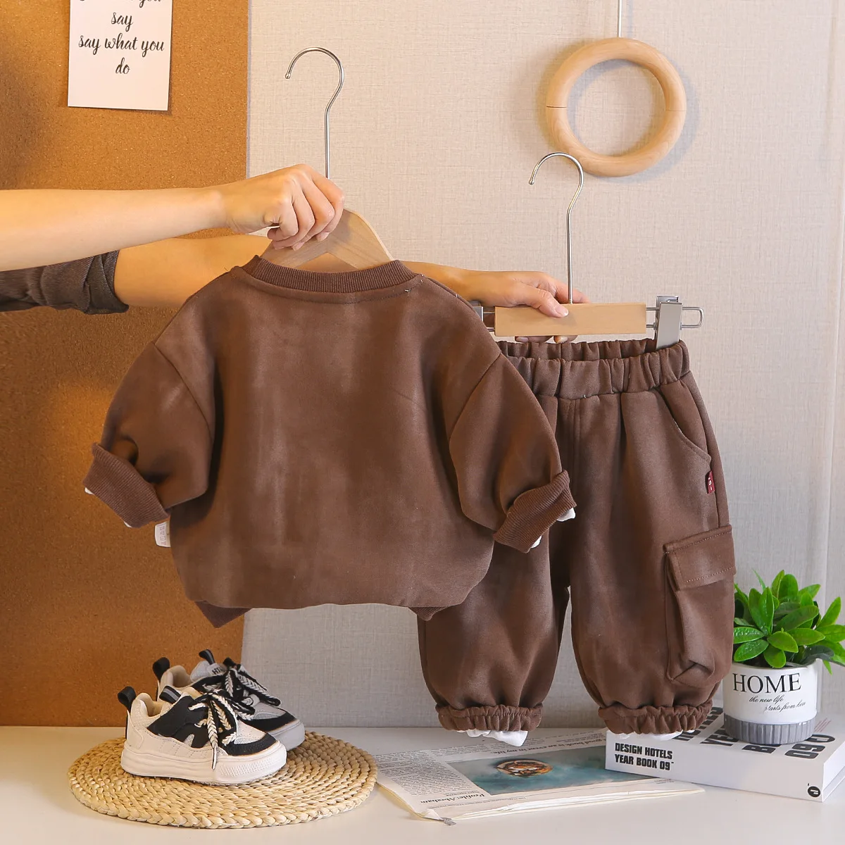 Toddler Boys Spring Autumn 2 Piece Set 2026 New Baby Boy Clothes Sporty Pocket Sweatshirt and Pants Outfits Children's Clothing