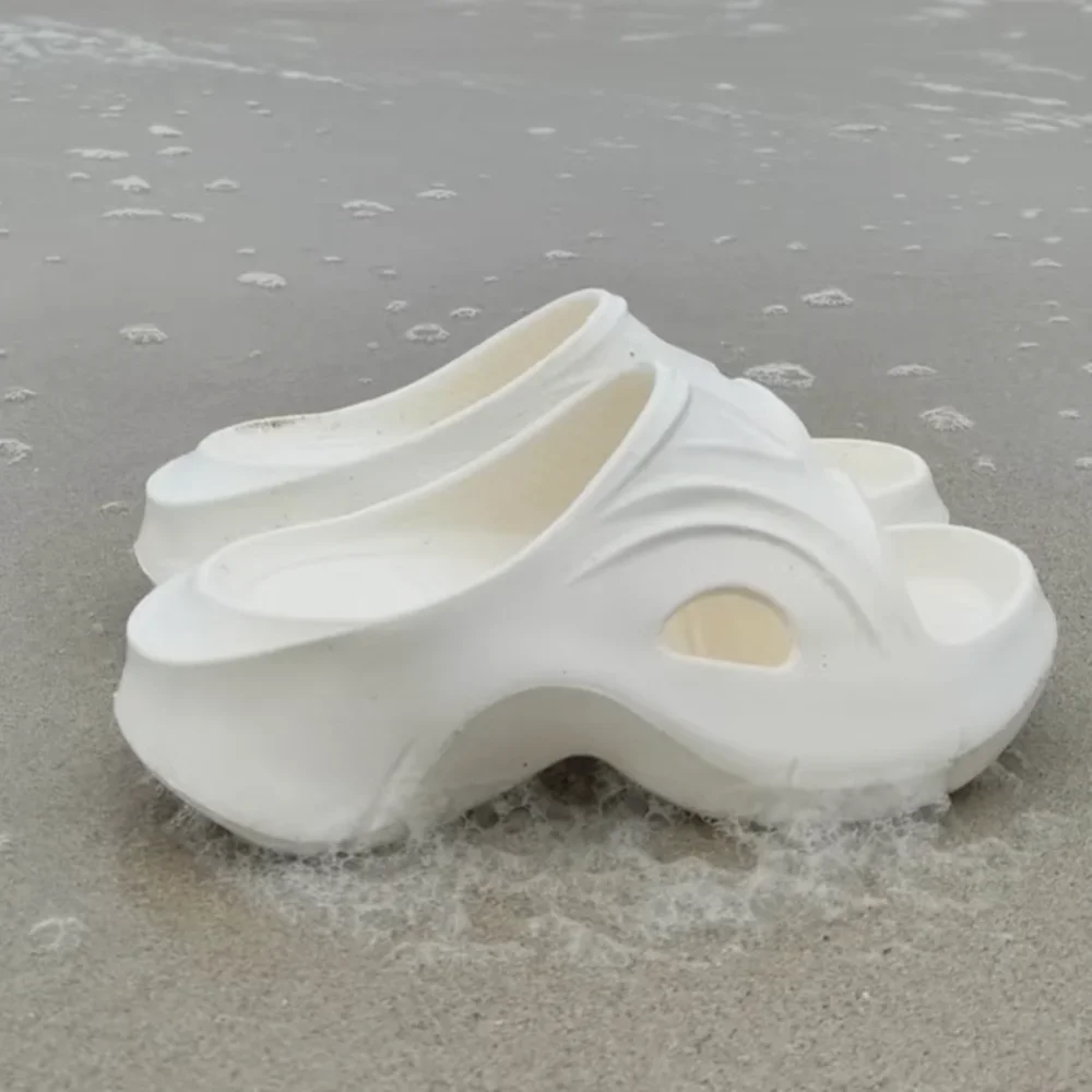 كعب سميك الانزلاق على النعال الصلبة مثير جولة تو الوافدين الجدد أزياء المرأة الصيف عارضة الأحذية