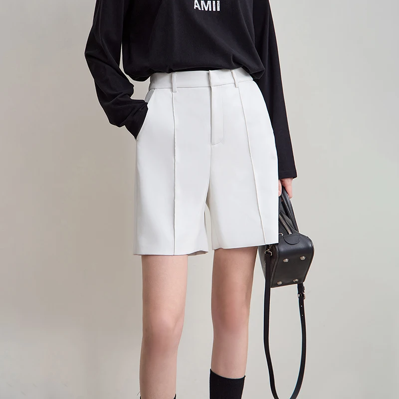 AMII Short Woman 2025 Pantaloncini non elastici in pelle minimalista invernale per le donne Pendolari Solid Versatile Abbigliamento donna 12524079