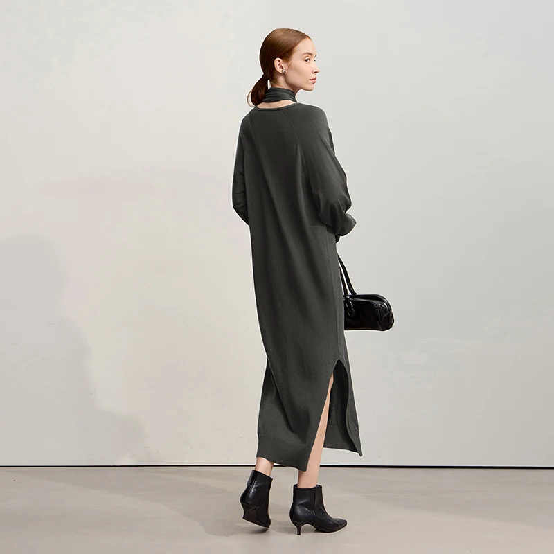 فستان Amii للمرأة 2025 شتاء جديد بلون فضفاض من الصوف المرن فساتين طويلة أنيقة مجوفة ملابس نسائية 12554076