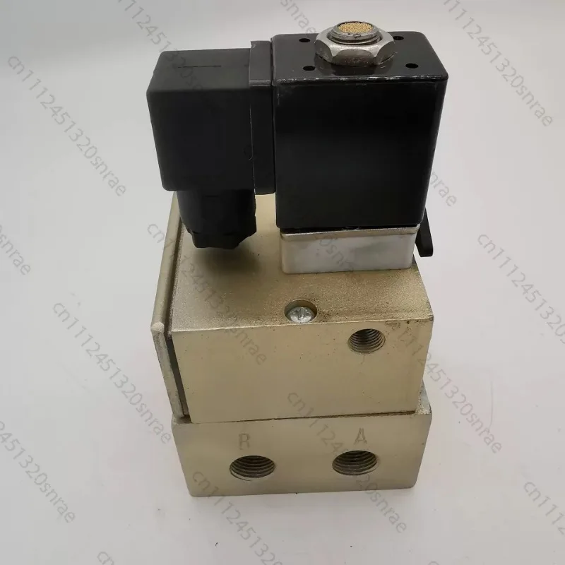 Detalle 2 de Electroválvula Two-position Four-way Wuxi Type Cut-off Welding Machine Special Solenoid Valve K24JD-8S/10S/15S Otras válvulas