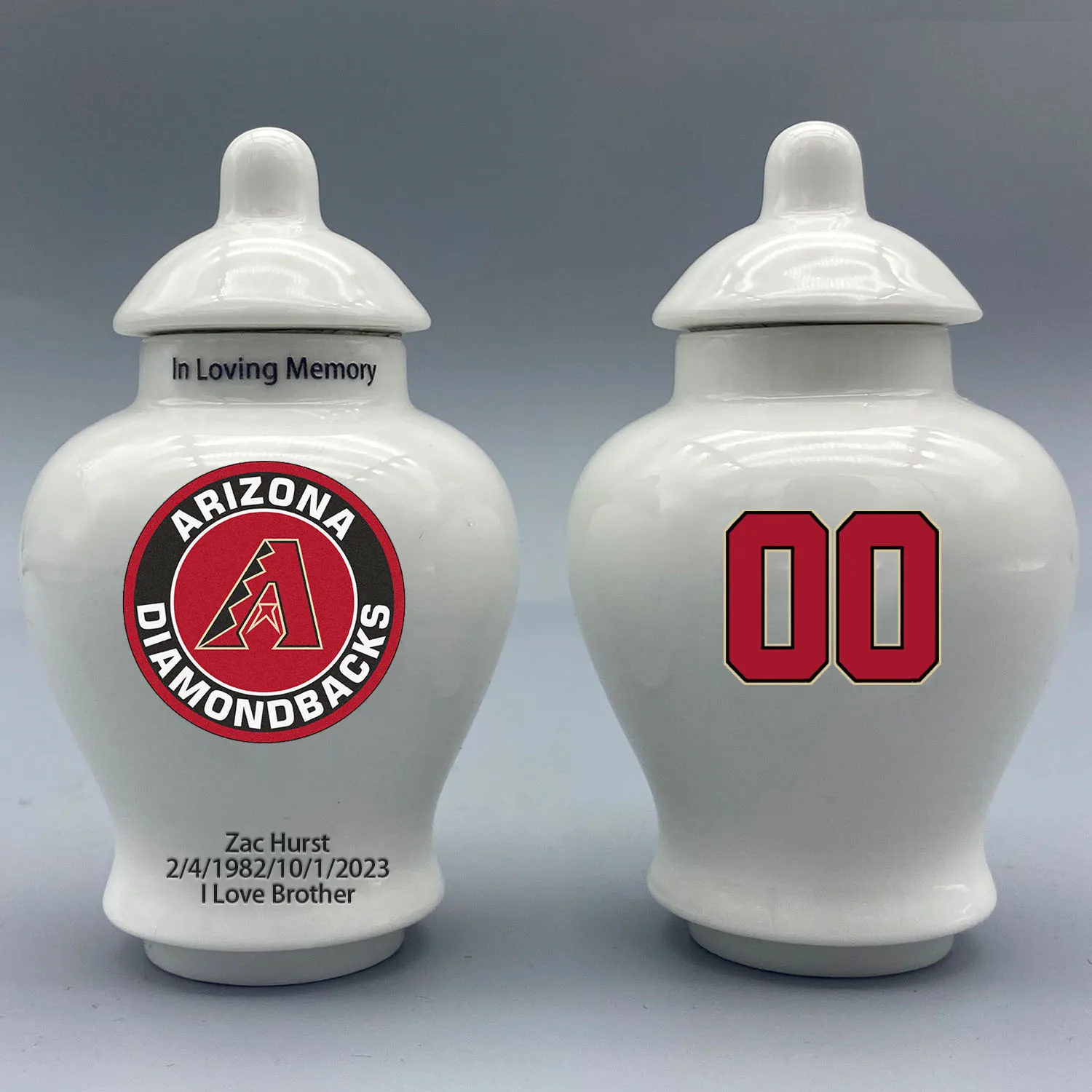 

Mini Urn for Arizona Diamondbacks-Baseball themed.Please send me the customization information - name/date and number on the urn