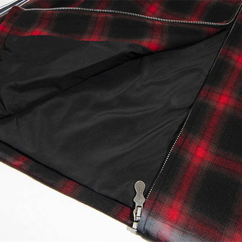 هاي ستريت البلطجة نادي سترة معدنية شعار ريترو الأحمر منقوشة السيف المقدس طباعة الاتجاه الكوري عادية الرجال النساء هوديي معاطف