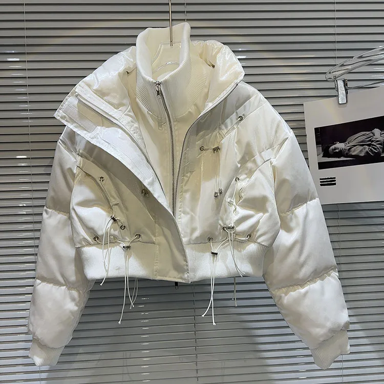 2025年冬新作 ニッチデザイン スパイシーガール ドローストリングストラップ ダブルレイヤーカラー ブライトフェイス ファッションストリート 暖かいダウンジャケット