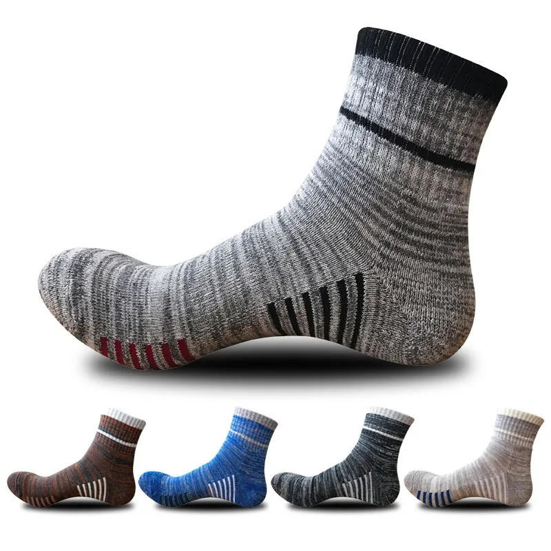 Men Winter Warm Wool Cashmere Socks Thick Pile Thermal Snow Socks Seamless Boot Socks for Climbing Hiking Sleeping Sports