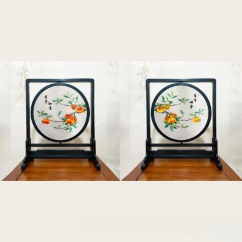 Suzhou embroidery double-sided heterochrome embroidery ornament, handmade embroidery boutique table, send customers