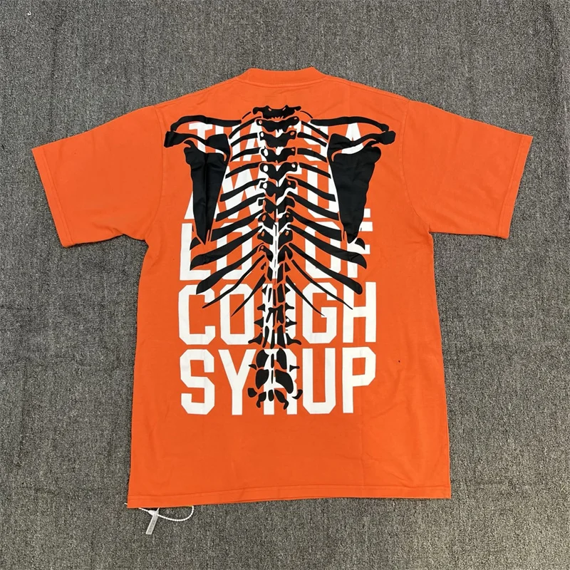 هذا مجموعة رهيبة من السعال شراب الهيكل العظمي الضلع طباعة عارضة قصيرة تي شيرت
