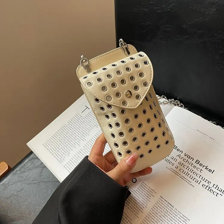 

Новая квадратная сумка с заклепками 2026 года, сумка-кроссбоди для телефона в стиле Y2K, готическая мини-сумка через плечо, универсальная и дерзкая сумка для повседневных выходов