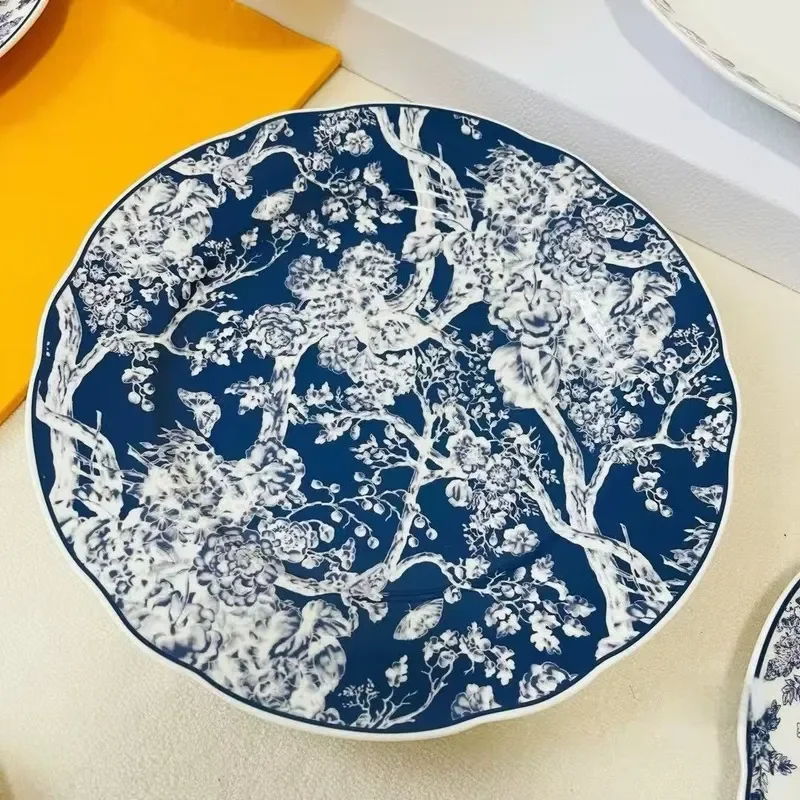 China Ceramic Dinnerware Set Porcelain Dinner Animal Designer Dinnerware Set for 12 People