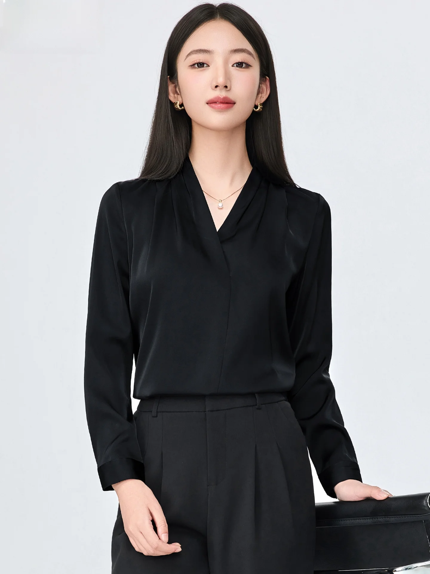 

Black V-neck Chiffon Shirt Women's Long Sleeve Spring Autumn Professional Formal Commute Top Suit Inner Shirt Simple Style