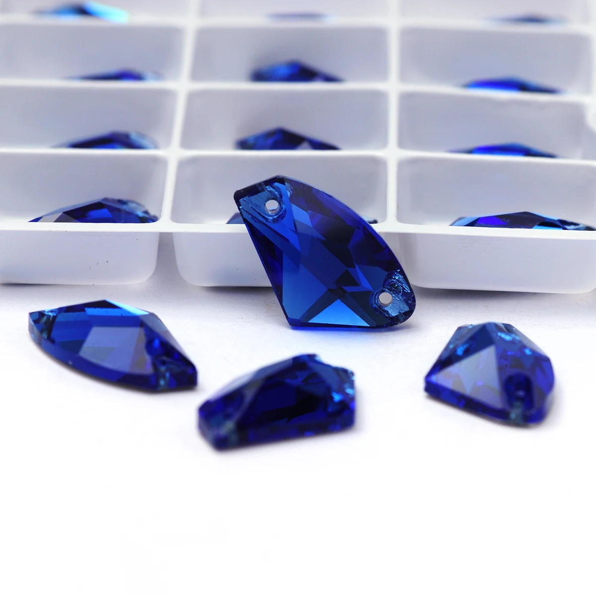 PUBRILEX Saphirkristall-Formen Flache Strasssteine zum Aufnähen Glassteine zum Nähen für Kleider, Kleidungsstücke und Taschen – Detail 3