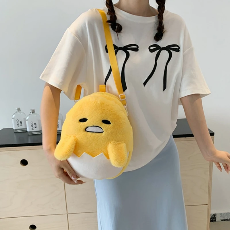 Sac à dos en peluche Anime Sanurgente, série Gudetama, dessin animé Kawaii, œuf paresseux lancé, poupées en peluche, cadeau pour enfants, mode mignonne, 27 cm, 36cm