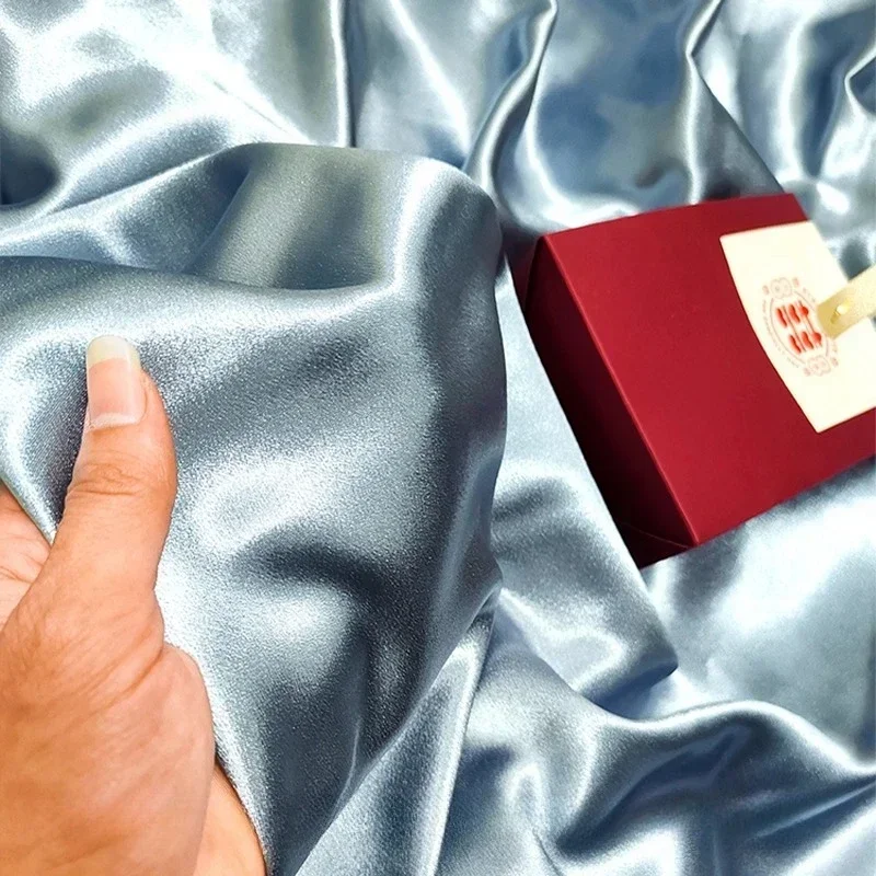 

Синий Фиолетовый Глянцевый Кристалл Имитация Ацетат Атласная Ткань Шитье Полуюбка Рубашка Вечернее Платье Дизайн Фоновое Украшение