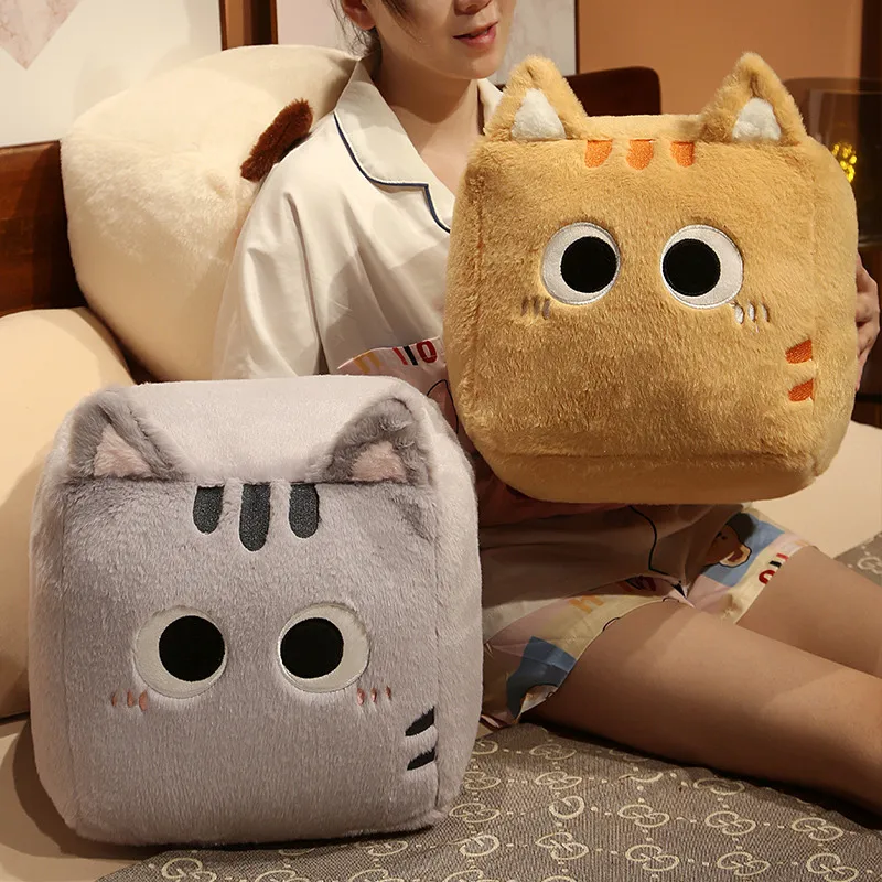 การ์ตูนสแควร์รูปร่างแมวตุ๊กตาหมอนอะนิเมะของเล่นตุ๊กตาสัตว์แมว Plushie ตุ๊กตาหมอนของขวัญตลก