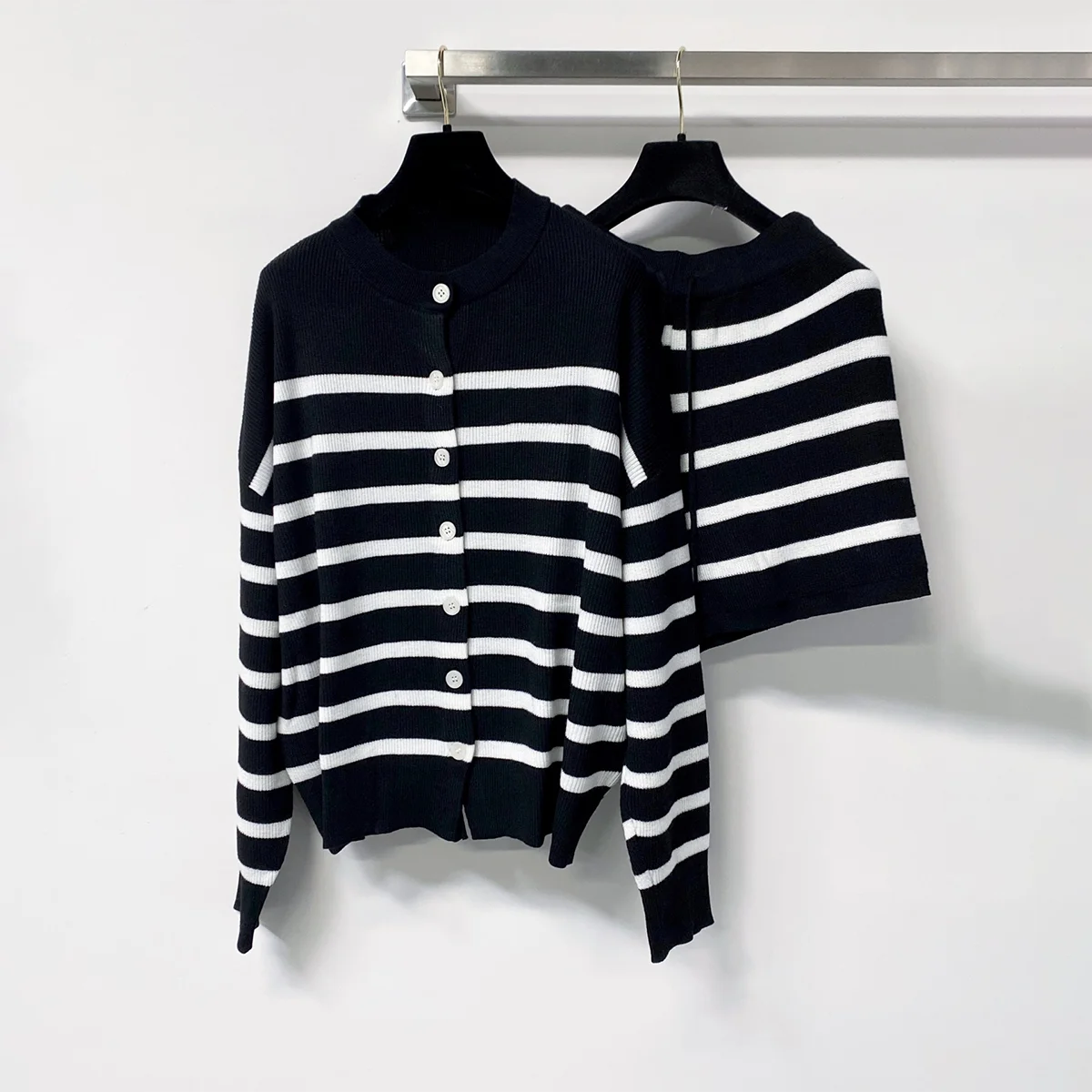 2026 High quality women's round neck striped knitted cardigan, drawstring skirt two-piece set--26812240