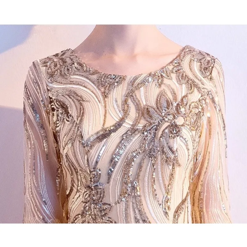 فستان سهرة نسائي جديد لعام 2025 ذهبي لامع برقبة دائرية فستان طويل أنيق ونحيف وأنيق للاجتماع السنوي وسحاب خلفي