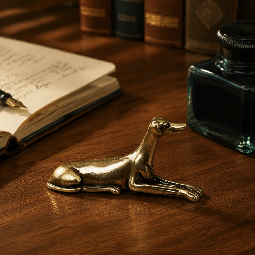 Hand-Carved Brass Greyhound Figurine Antique Finish Exquisite Desktop Figurine Ornament Durable Elegant Miniature Dog Statue