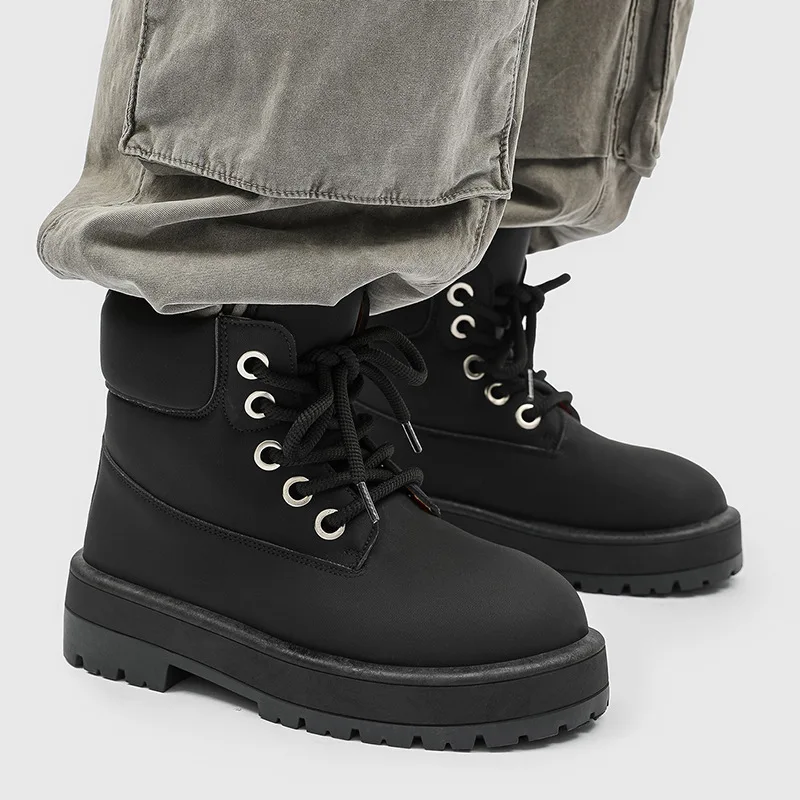

Spring 2026 New Fashionable and Niche Men's Boots, High-top Casual Men's Shoes, Thick-soled Trendy Motorcycle Workwear Boots