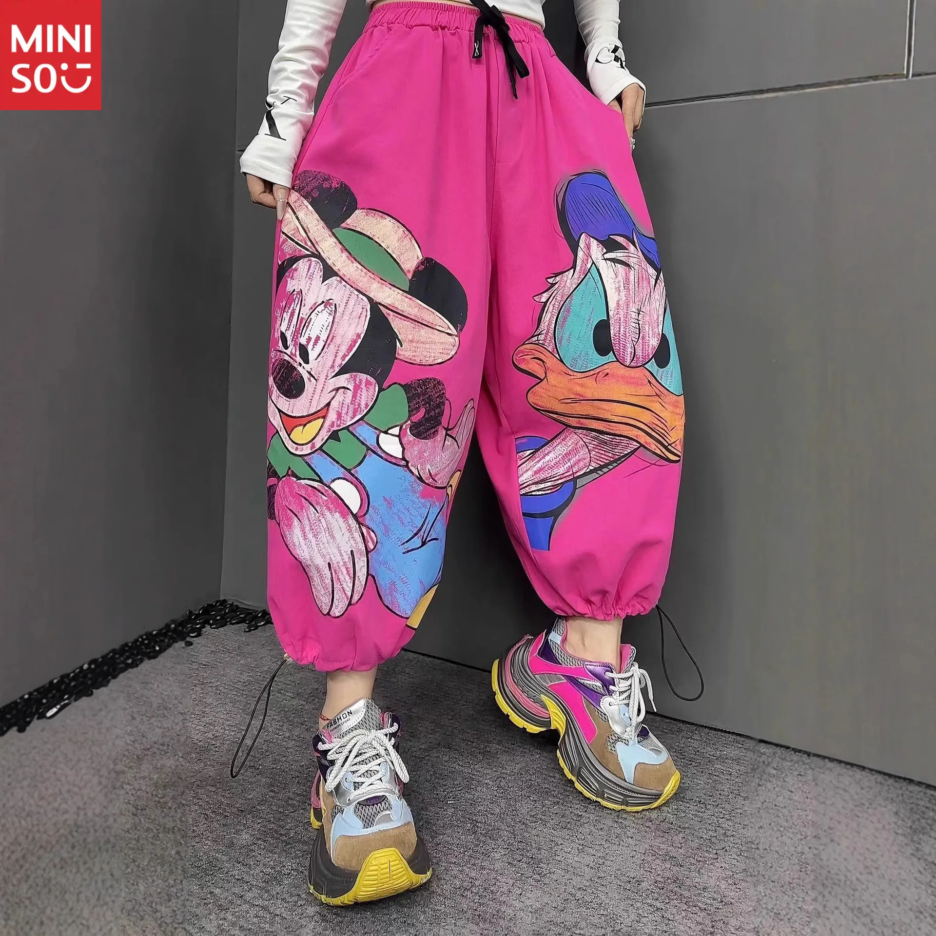 ديزني مبطن السراويل النسائية 2025 الخريف العصرية جيوب كبيرة فضفاضة الشارع الرقص تعادل أقدام هارلان Sweatpants الرياضية غير رسمية