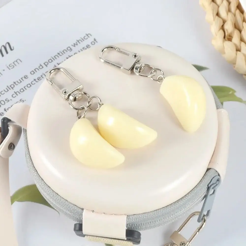 Simulated Food Pendant Simulation Garlic Keychain Unique Funny Vegetable Shape Keyring PVC Creative Garlic Pendant Keychain